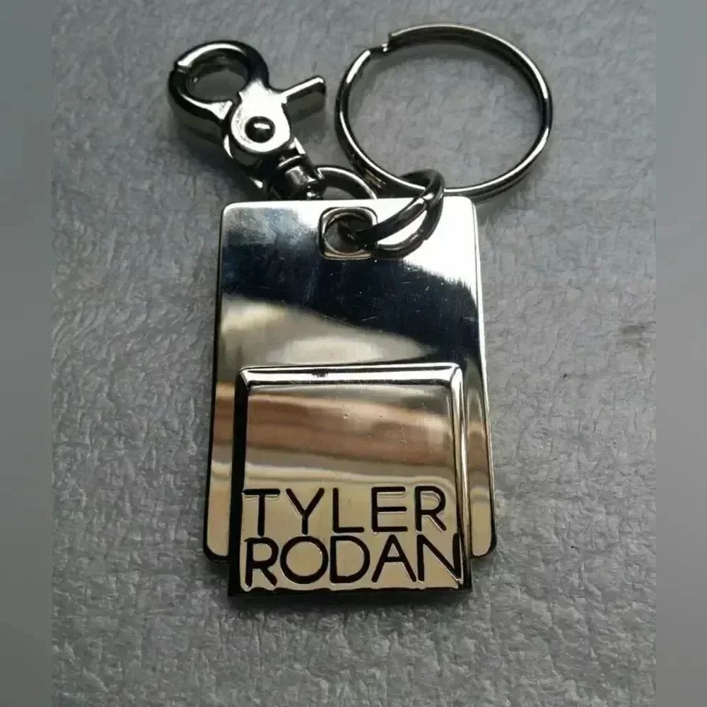 Tyler Rodan Designer Silver Tone Hanging Logo Purse Charm Hook Key Chain Ring EP